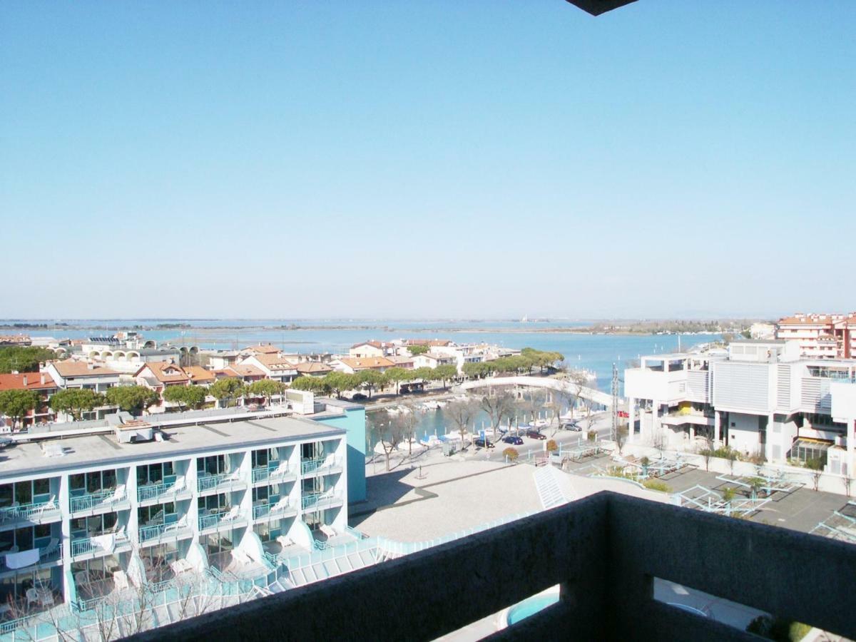 Condominio Martini Grado Exterior foto